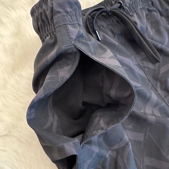 Calvin Klein Black Swim Shorts Allover Monogram Logo Large - Picture 3 of 13